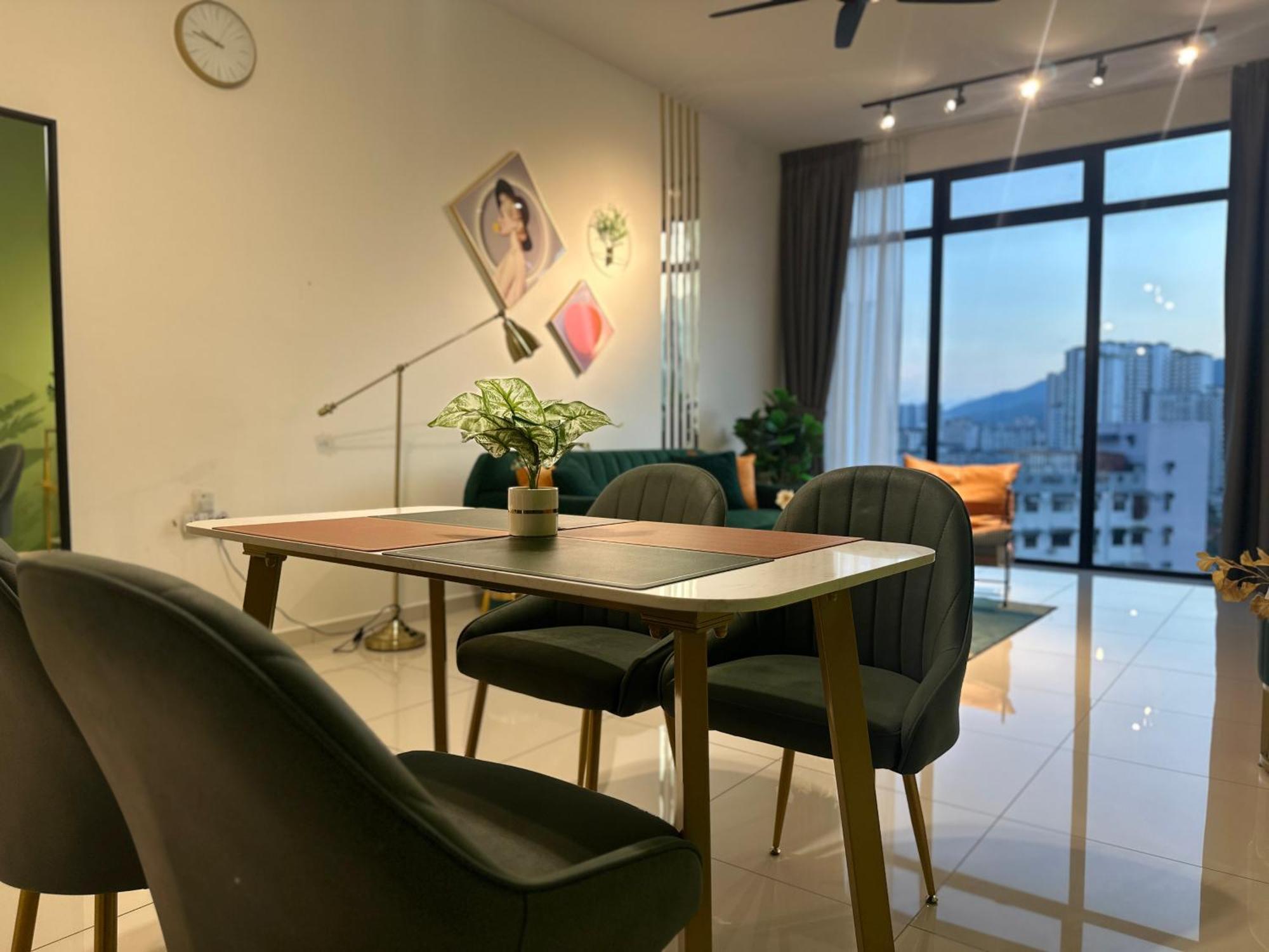 New 2Br Georgetown Warm And Lovely Homestay 10Pax-无敌美景两房民宿 Beacon Executive Suite Eksteriør bilde