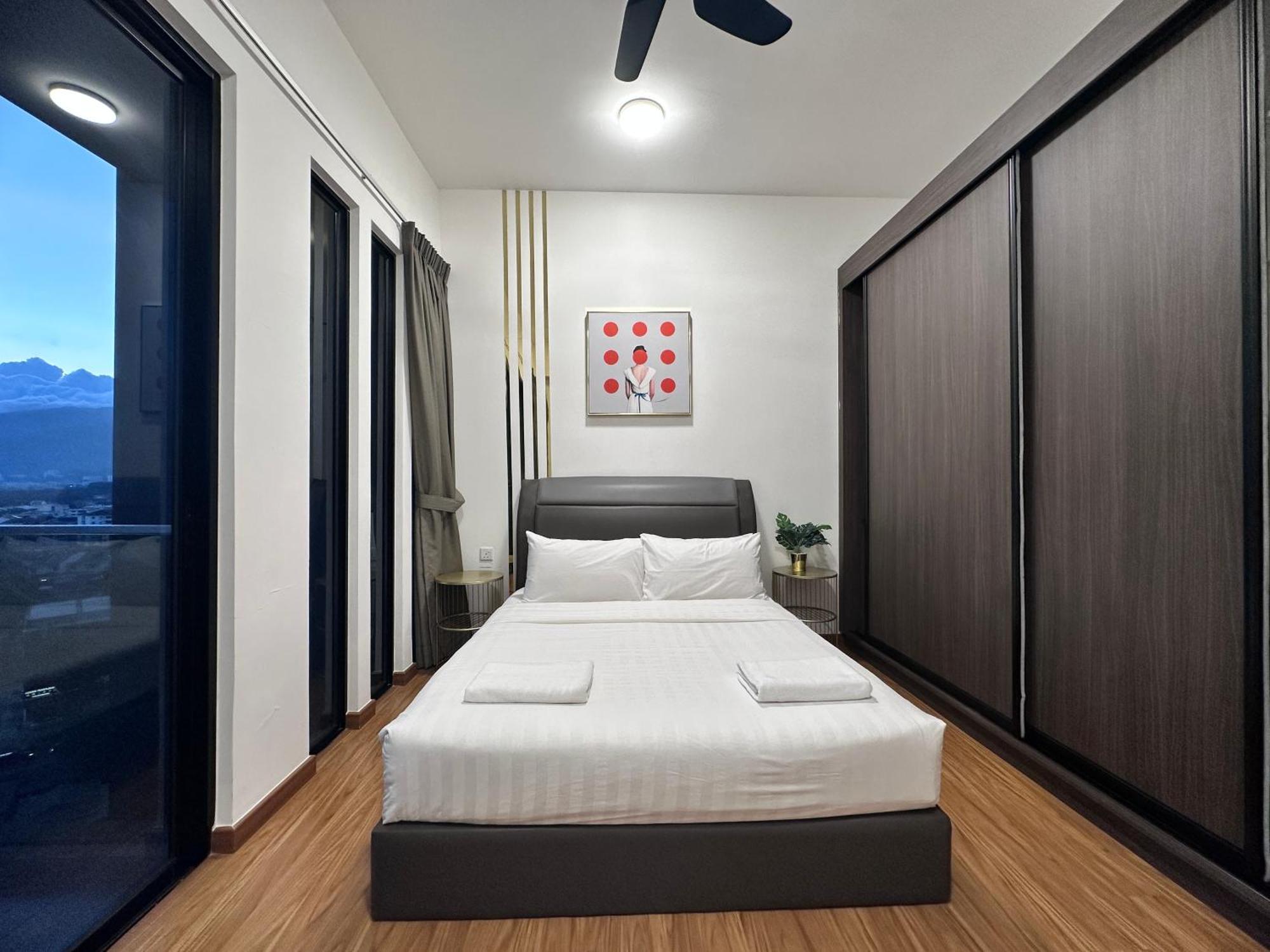 New 2Br Georgetown Warm And Lovely Homestay 10Pax-无敌美景两房民宿 Beacon Executive Suite Eksteriør bilde